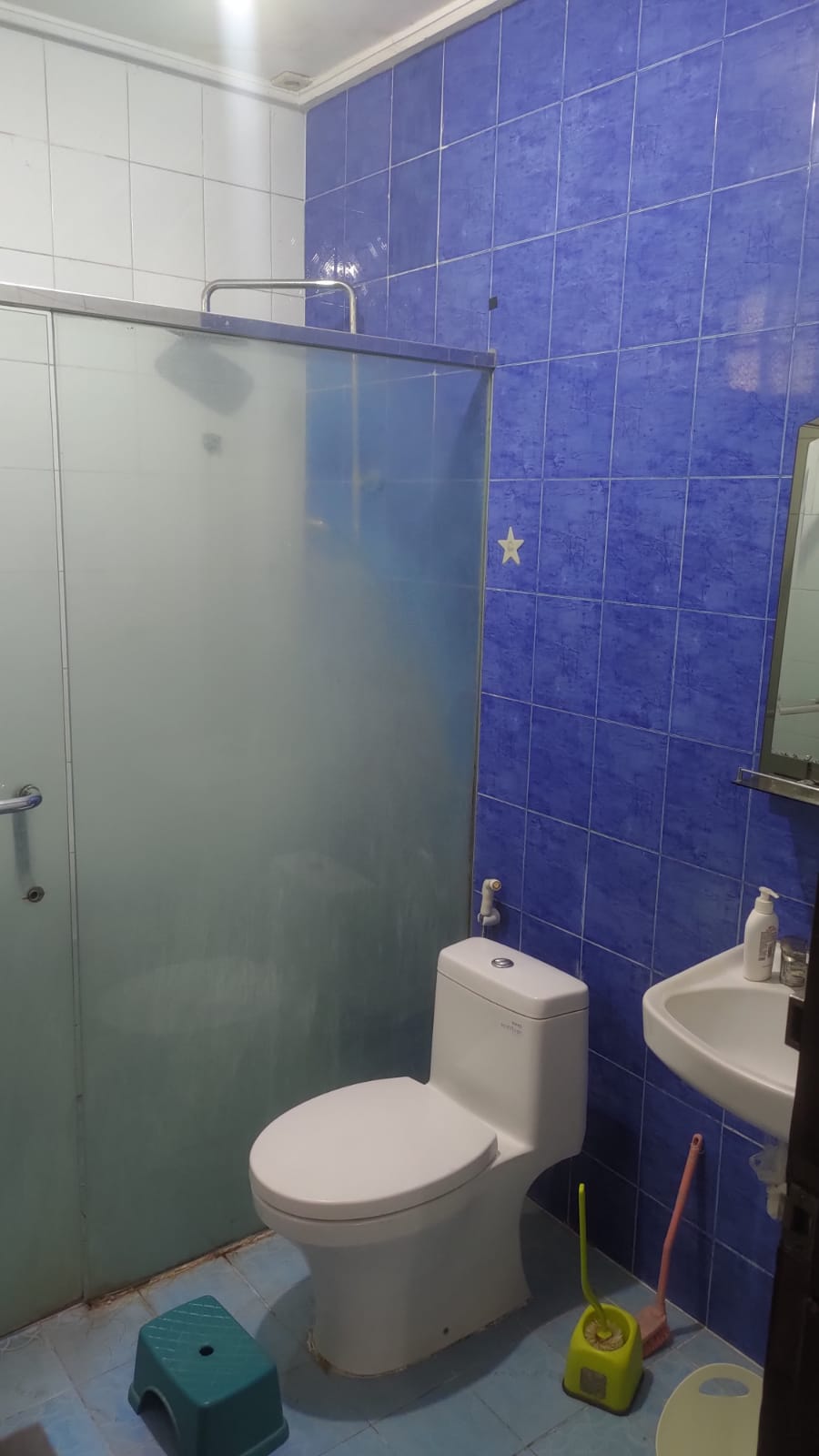 Dijual Rumah Hitung Tanah di Kawasan Eksklusif Darmo Harapan Surabaya Barat - Thumbnail 5