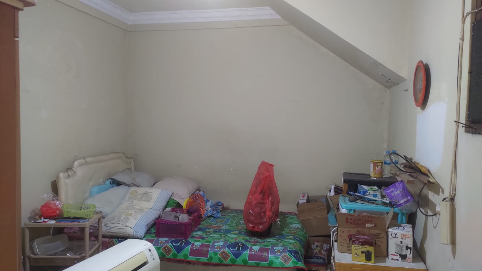 Dijual Rumah Hitung Tanah di Kawasan Eksklusif Darmo Harapan Surabaya Barat - Thumbnail 7