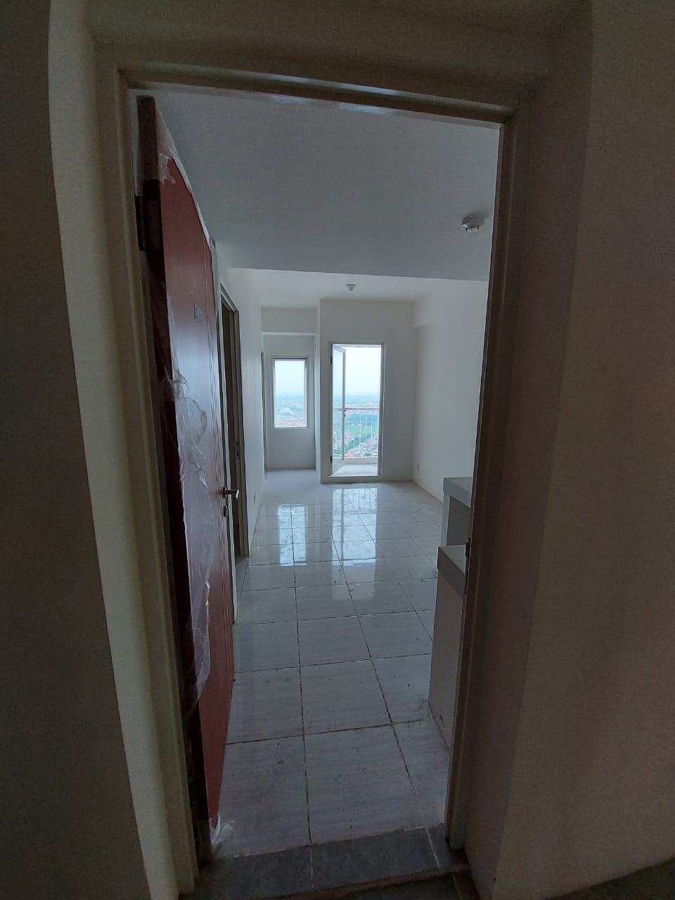 Dijual Unit Apartemen 2 Bedroom Lokasi Strategis di Puncak CBD Tower A Wiyung Surabaya Barat - Thumbnail 3