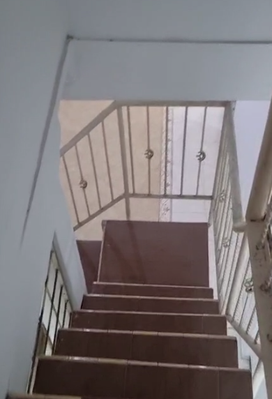 Dijual/Disewakan Rumah 2 Lantai Mewah di Pakis Tirtosari Surabaya Barat - Thumbnail 5