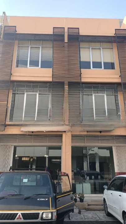 Dijual Ruko 3 Lantai Strategis di Rungkut Surabaya Timur - Image 1