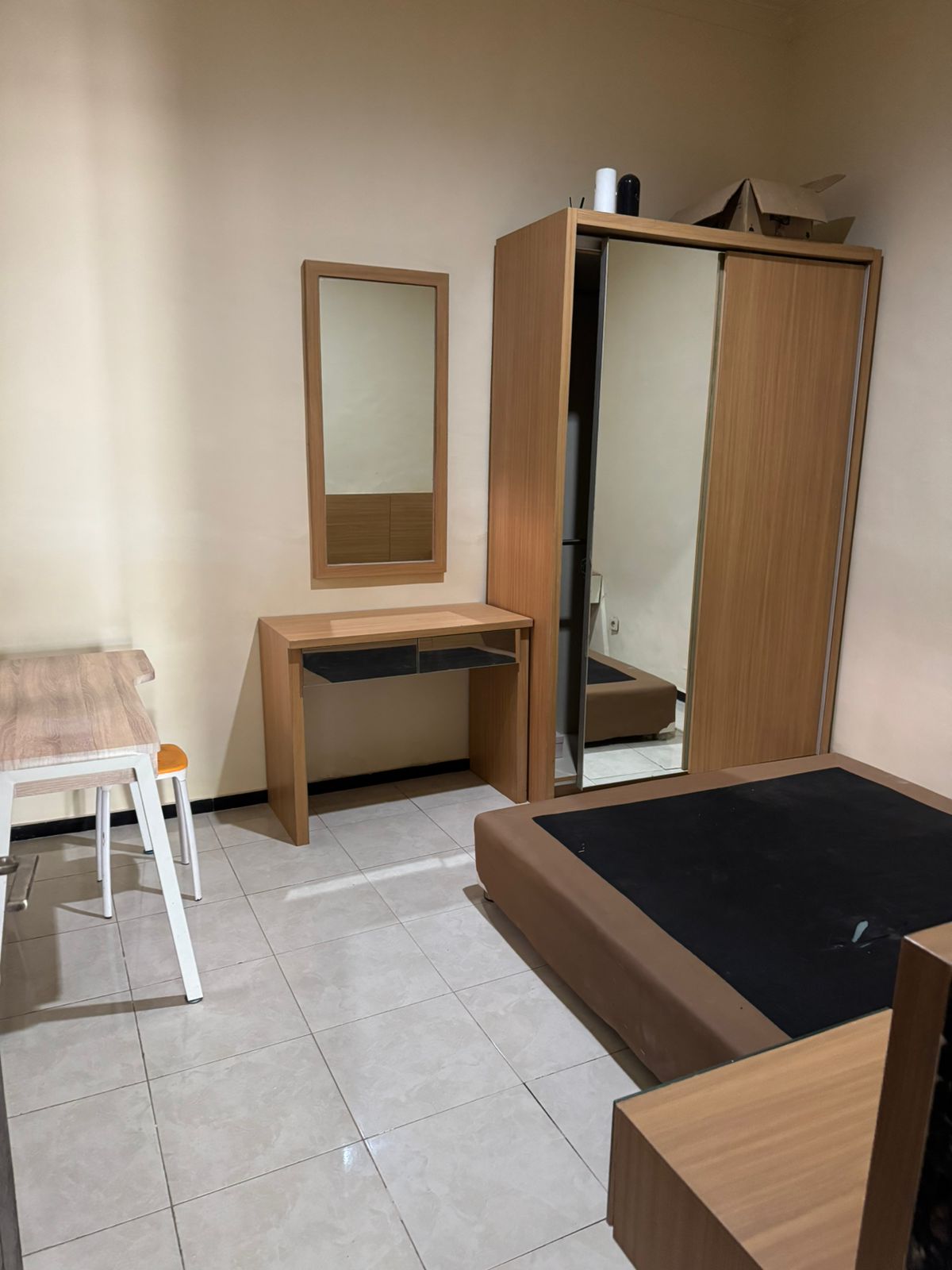 Disewakan Rumah Renovasi Siap Huni di Pakal Residence Surabaya Barat - Thumbnail 3