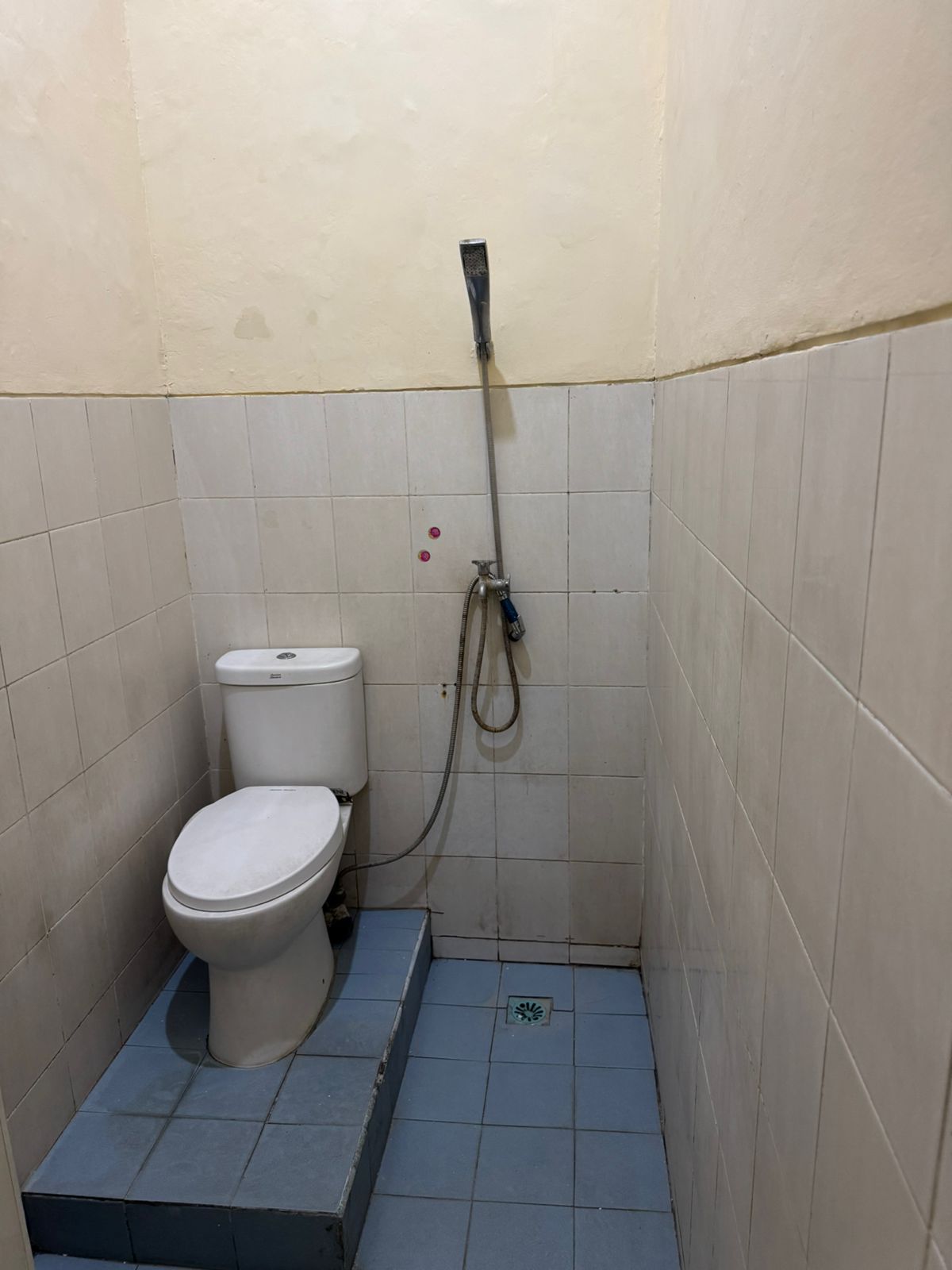 Disewakan Rumah Renovasi Siap Huni di Pakal Residence Surabaya Barat - Thumbnail 4