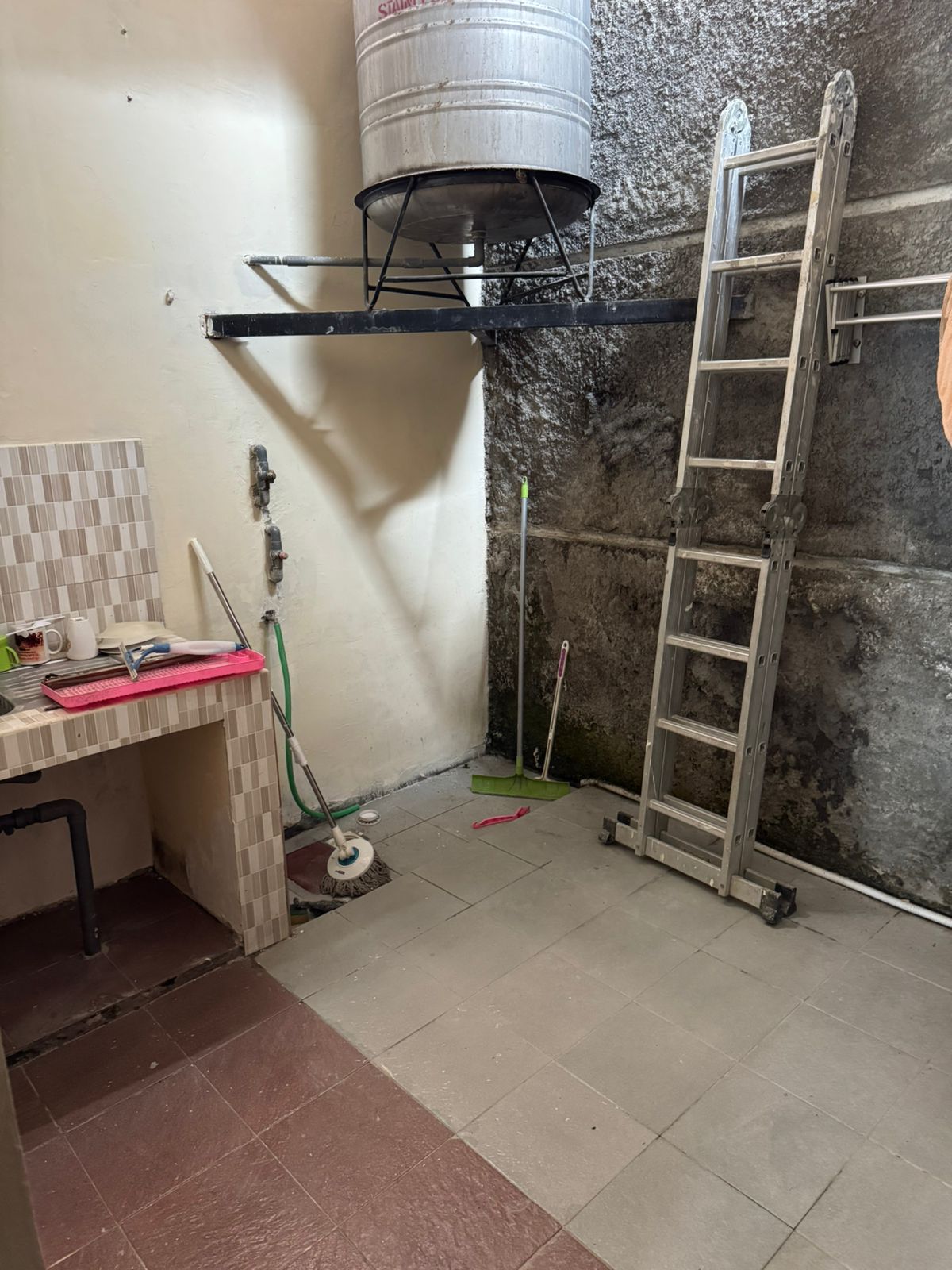 Disewakan Rumah Renovasi Siap Huni di Pakal Residence Surabaya Barat - Thumbnail 7