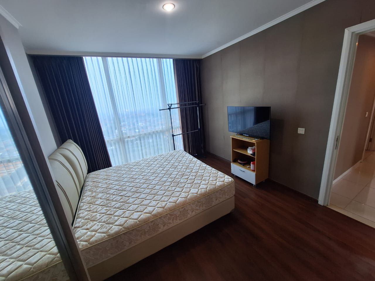 Disewakan Apartemen Luas 3BR di Ciputra World Surabaya Barat - Thumbnail 2