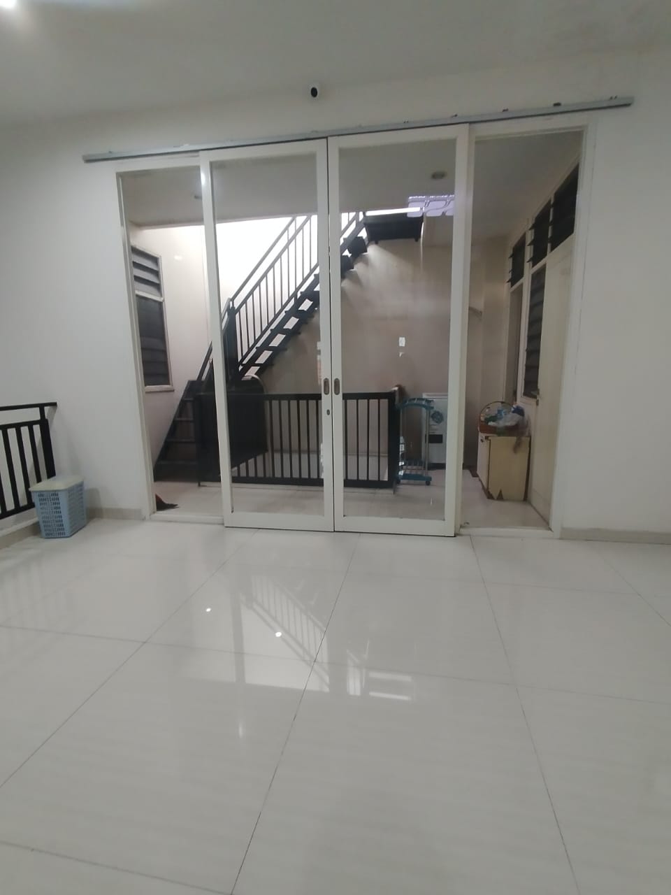 Jual Rumah Full Furnished Darmo Permai Selatan Surabaya Barat - Thumbnail 4