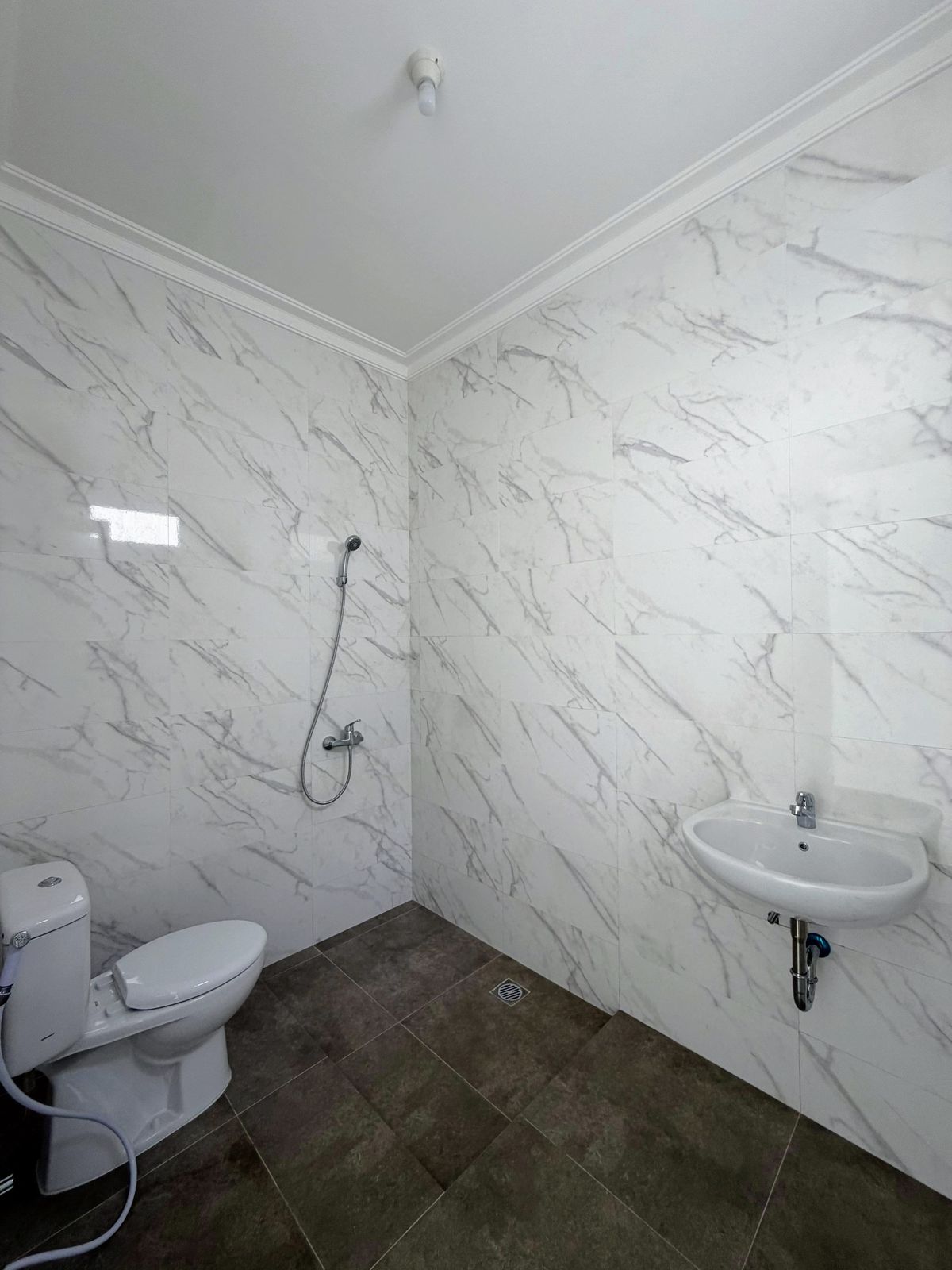 Dijual Rumah Strategis Baru Gress di Bukit Palma Surabaya Barat - Thumbnail 2