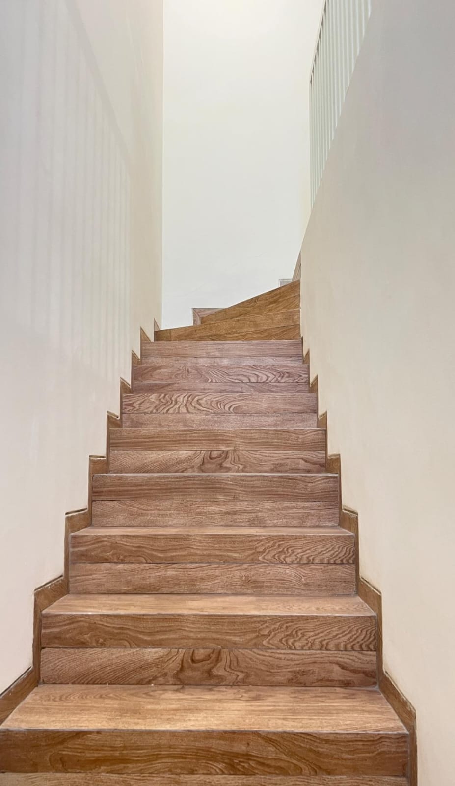 Jual Rumah Baru 2 Lantai Rungkut Menanggal Harapan Surabaya Timur - Thumbnail 5