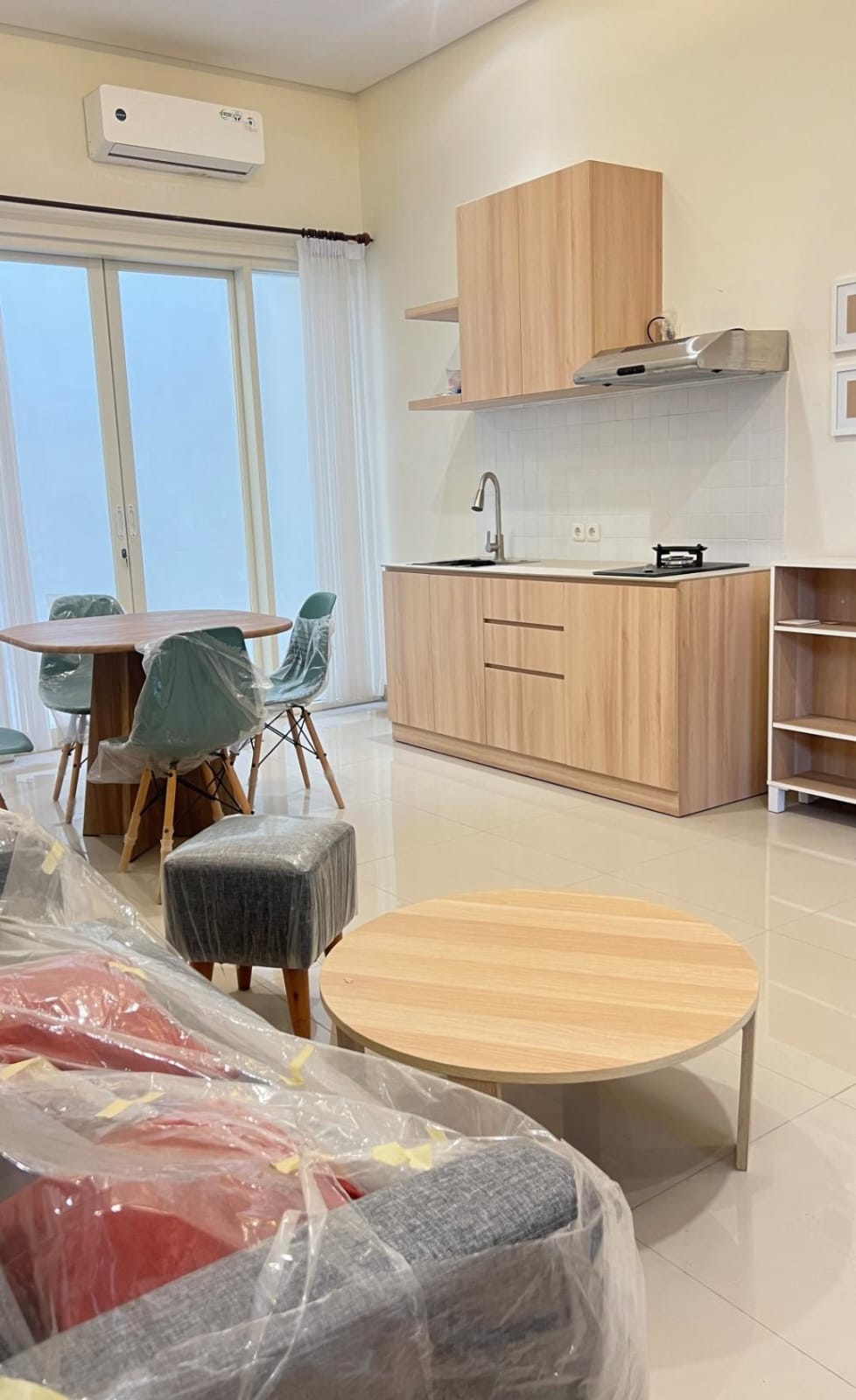 Jual Rumah Baru 2 Lantai Furnished Rungkut Menanggal Harapan Surabaya - Thumbnail 3