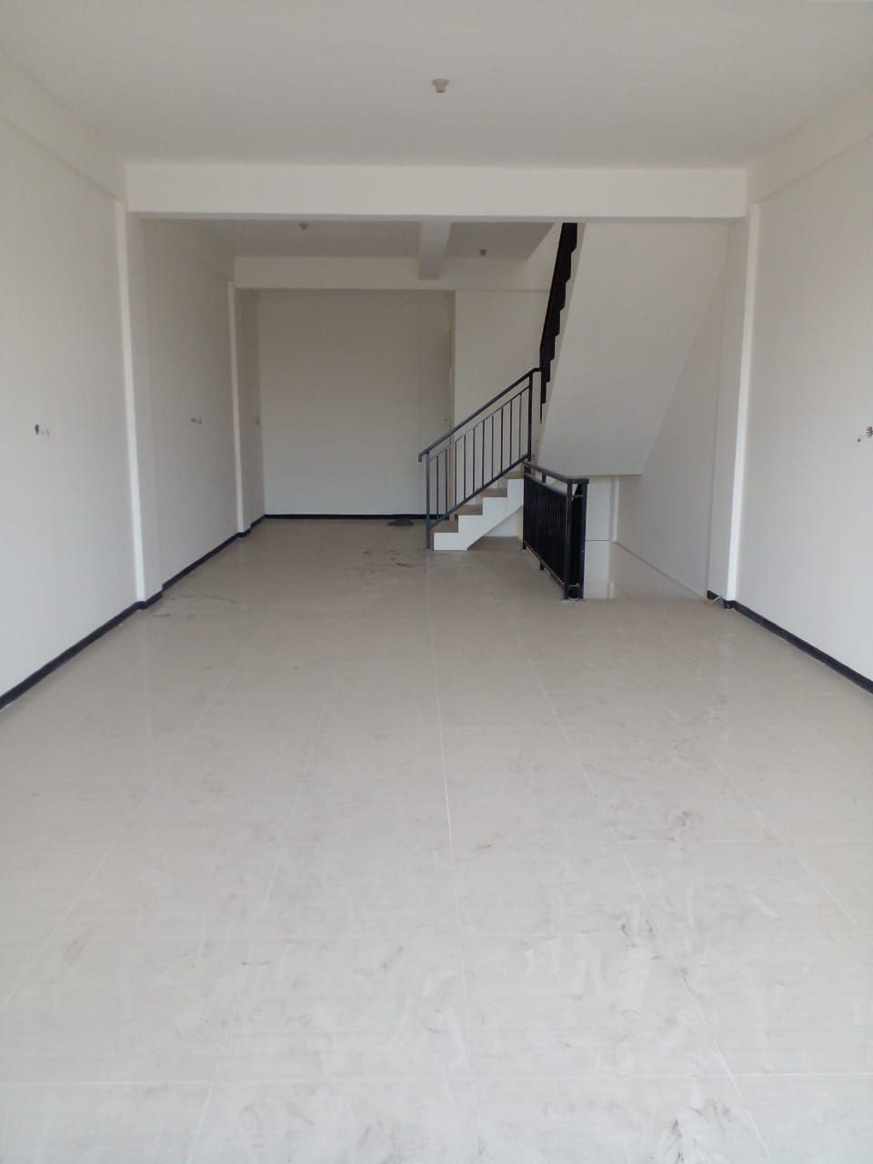 Dijual Ruko Strategis 3 Lantai di Jalan Raya Lontar Surabaya Barat - Thumbnail 3