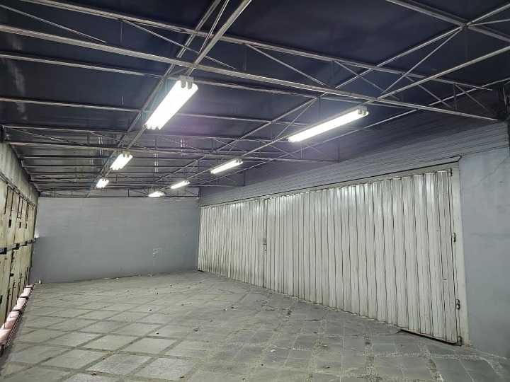 Disewakan Ruko Strategis di Barata Jaya Surabaya Timur - Thumbnail 3