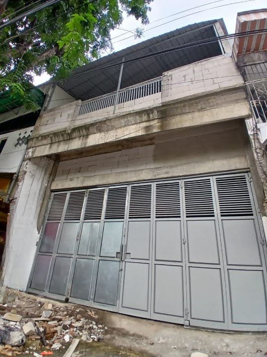 Disewakan Ruko Lokasi Strategis di Putro Agung Kulon Surabaya Utara - Image 1
