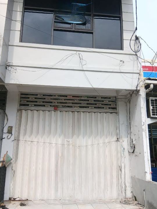 Disewakan Ruko Lokasi Strategis di Putro Agung Kulon, Surabaya Utara - Image 1