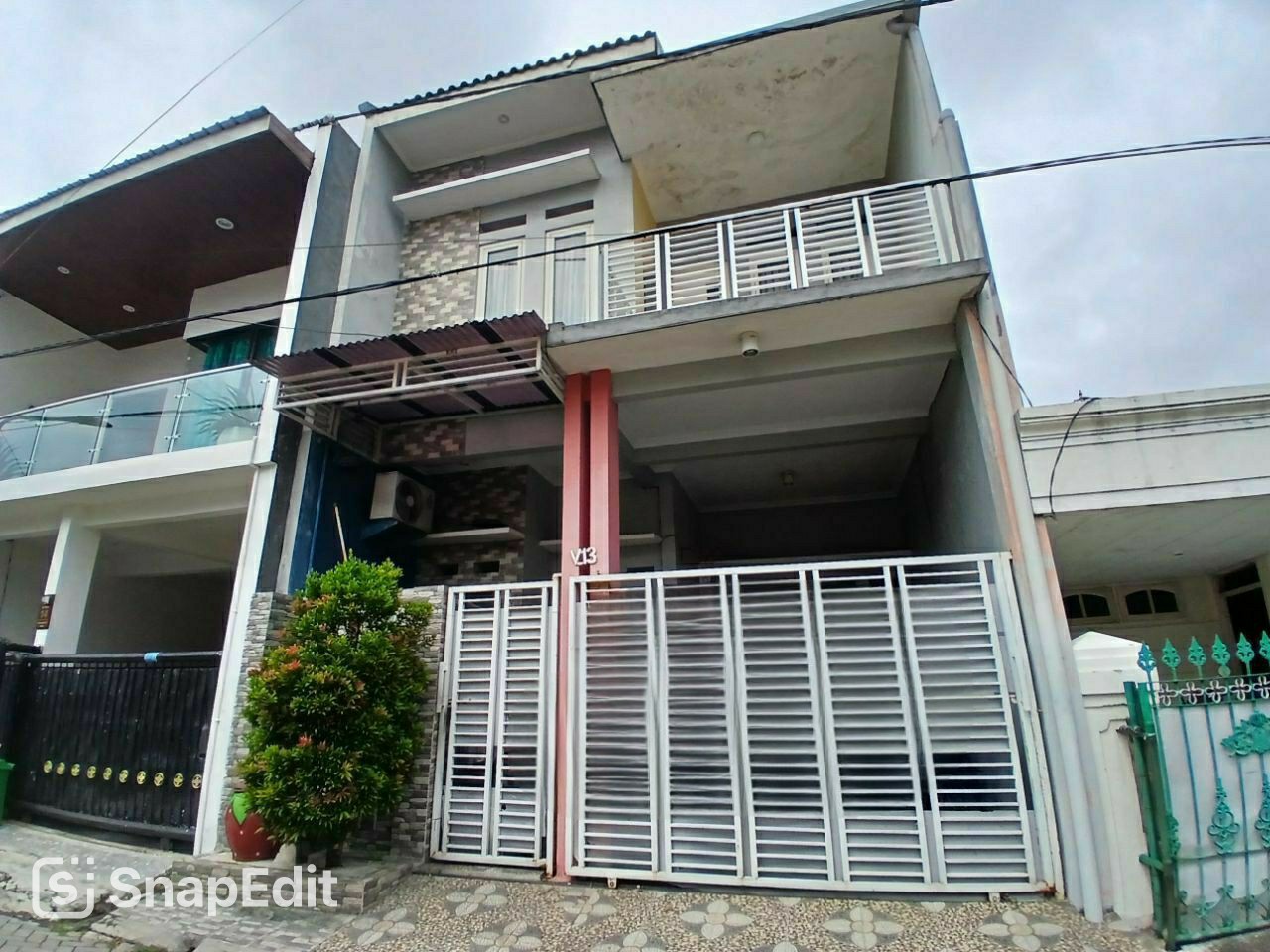 Dijual Rumah Siap Huni di Perumahan Gunungsari Indah, Surabaya Barat - Image 1