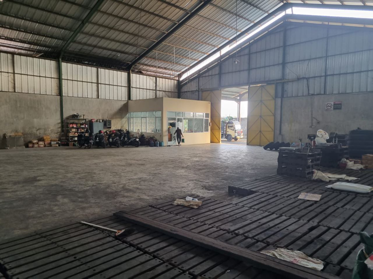 Dijual Gudang Strategis di Tanjung Kediri - Thumbnail 4