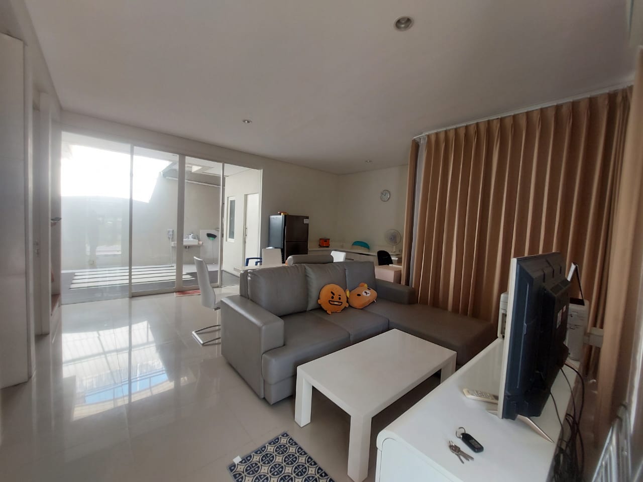 Dijual Rumah Mewah Murah 2 Lantai di Taman Puspa Raya Citraland Surabaya Barat - Thumbnail 4