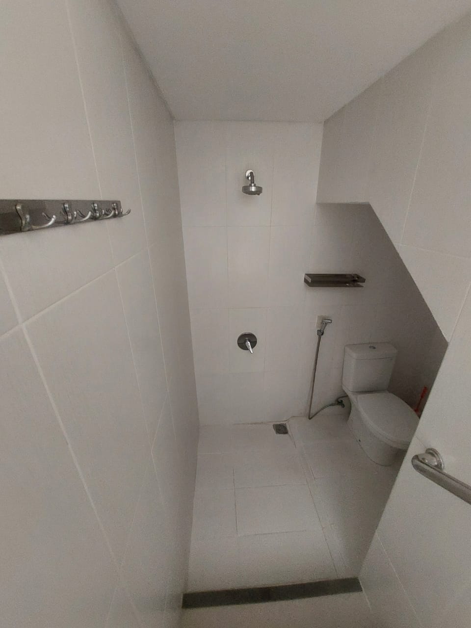 Dijual Rumah Mewah Murah 2 Lantai di Taman Puspa Raya Citraland Surabaya Barat - Thumbnail 7