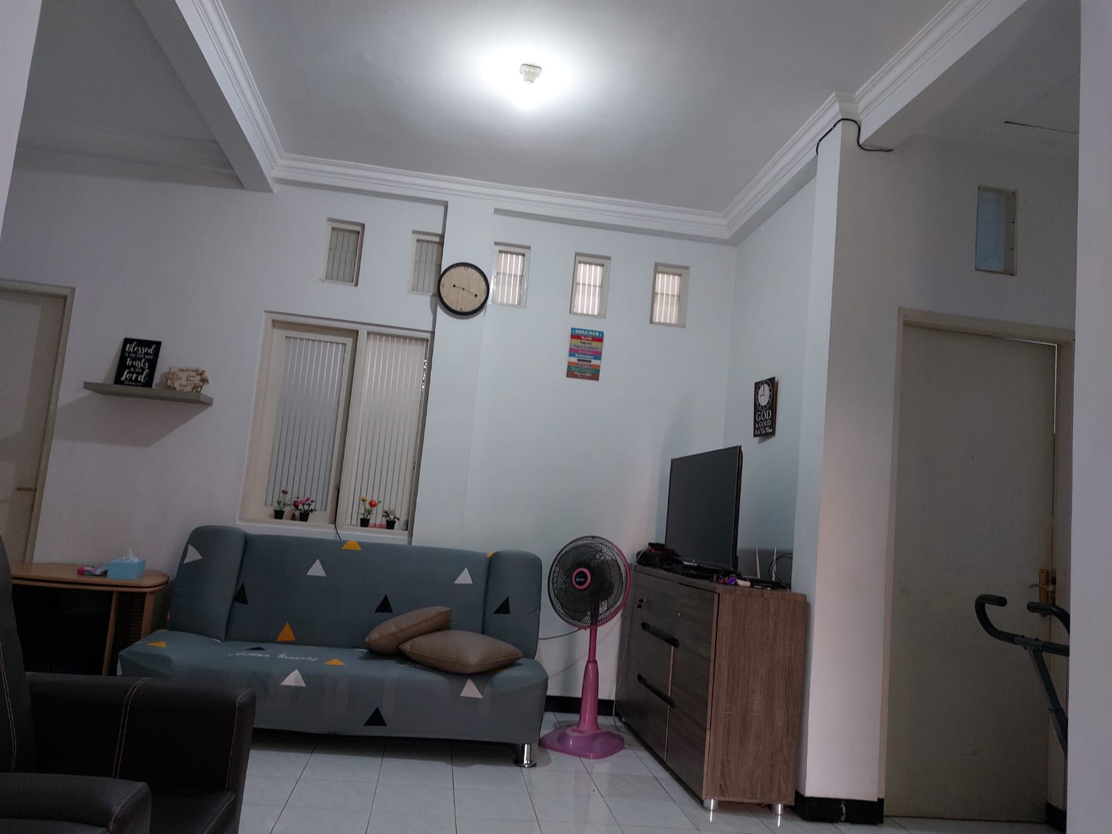 Dijual Rumah 1,5 Lantai Bukit Palma Murah di Citraland Utara Surabaya Barat - Thumbnail 2