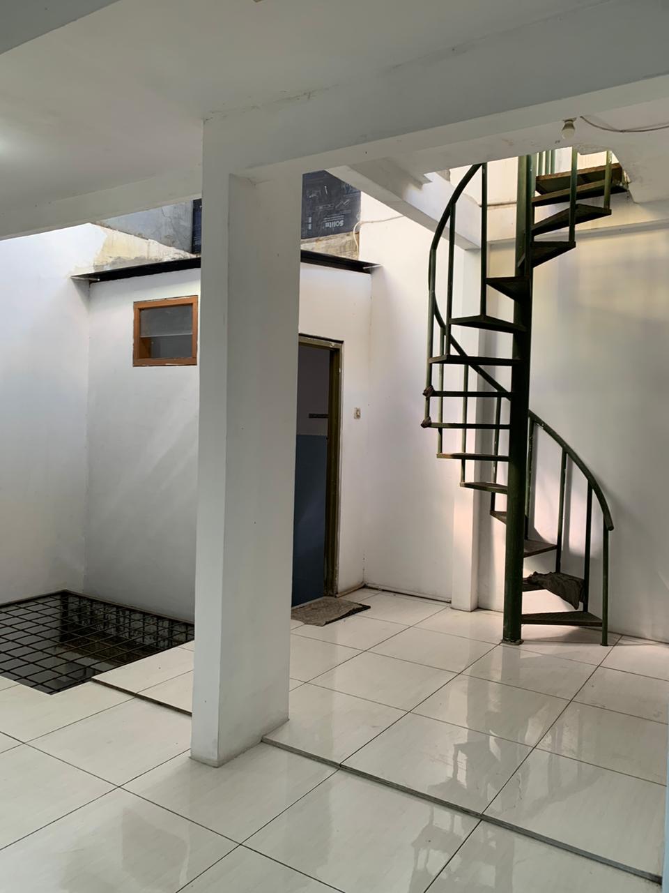 Dijual Rumah Strategis di Nol Jalan Kembar Rungkut Surabaya Timur - Thumbnail 4