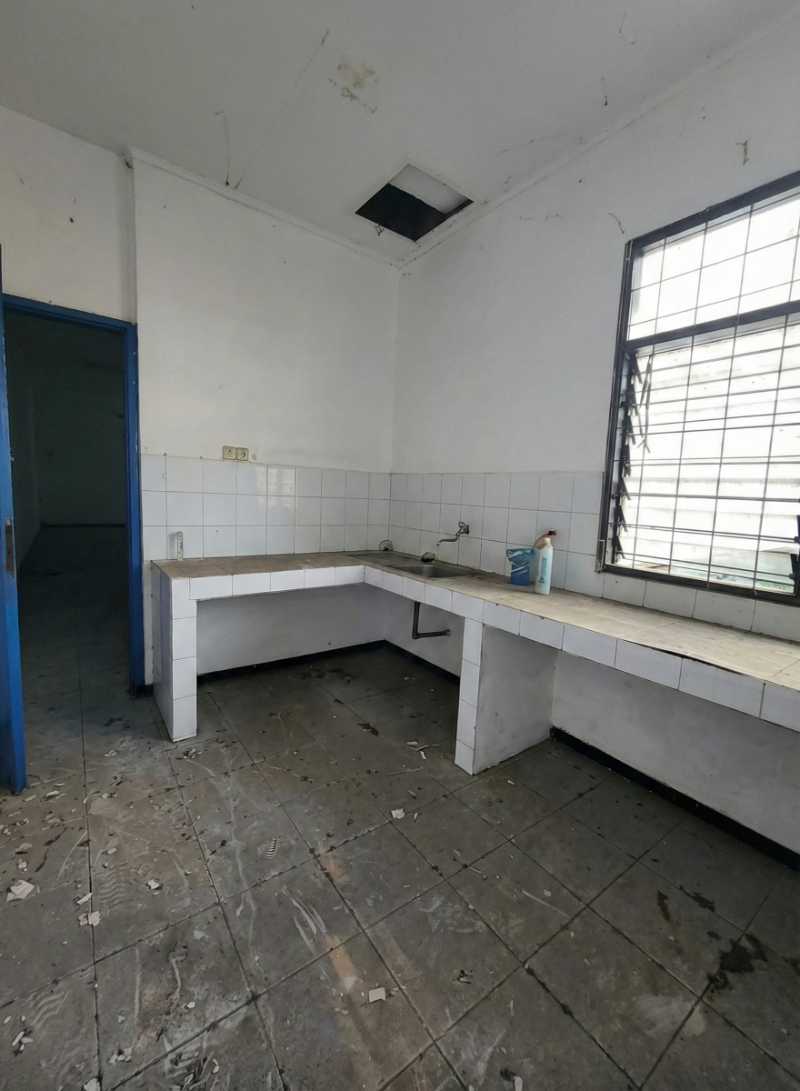 Disewakan Ruko 2 Lantai di Rungkut Mapan Utara Dekat MERR - Thumbnail 7