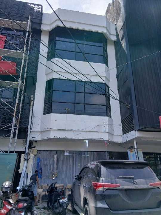 Disewakan Ruko 3 Lantai Strategis di Taman Pondok Indah Surabaya Barat - Image 1