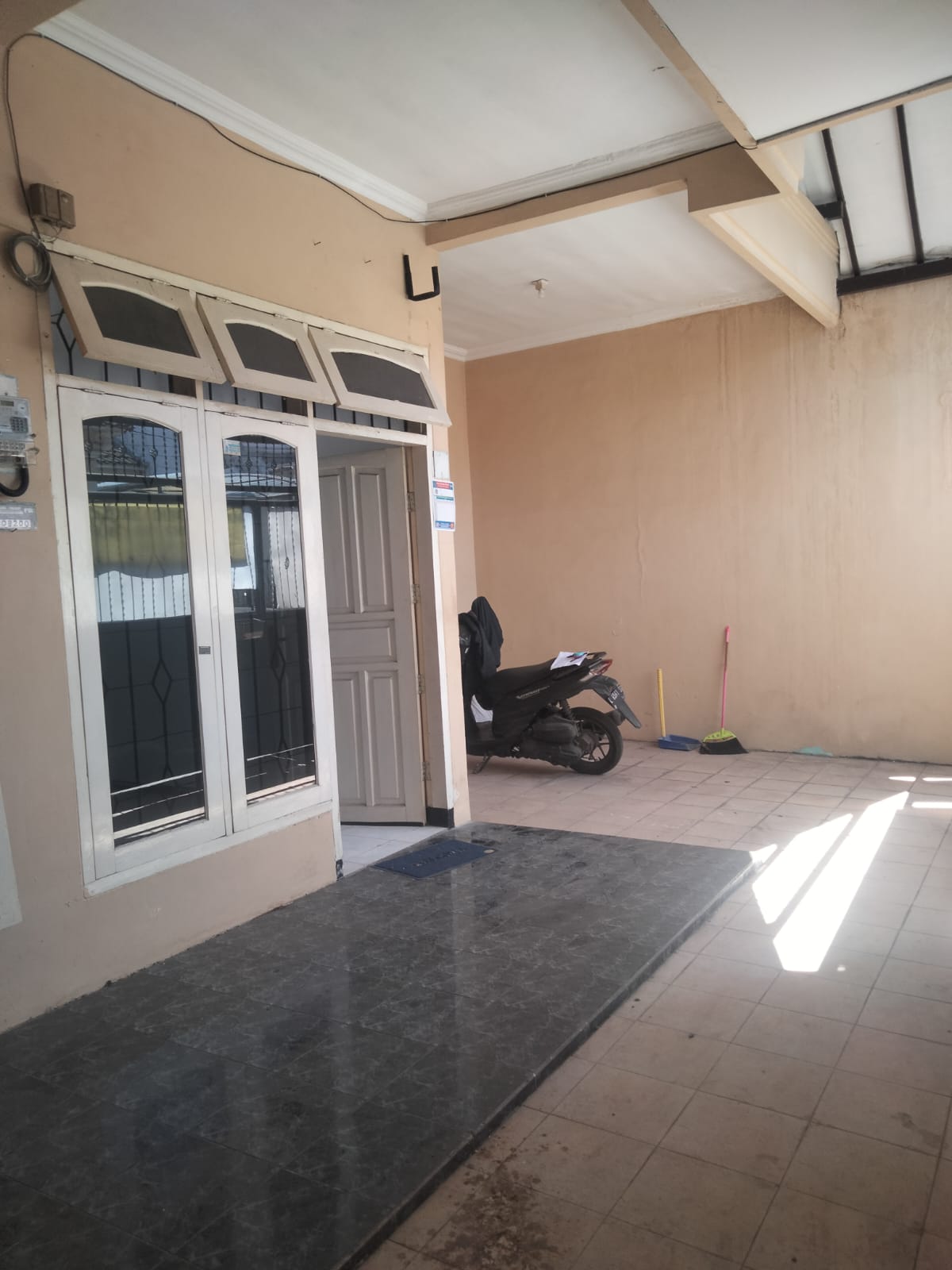 Jual Rumah 1,5 Lantai Jalan Libra Surabaya Timur - Thumbnail 4