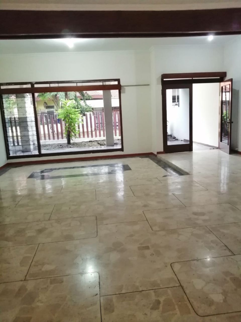 Dijual Rumah Nyaman Dan Strategis 2 Lantai Jemur Andayani Surabaya Selatan - Thumbnail 5