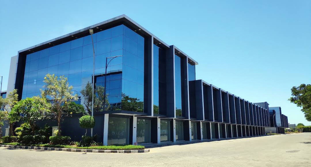 Dijual Gudang Baru Strategis Siap Pakai di Fortune Business & Industrial Park Sidoarjo - Image 1