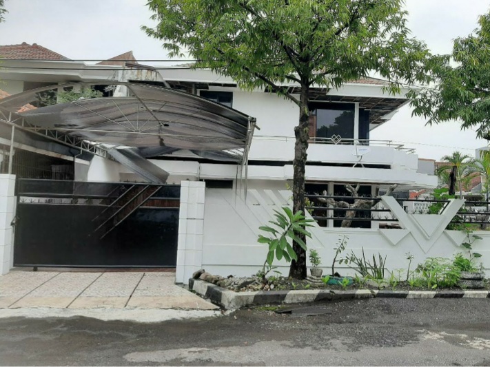 Dijual Murah Rumah Hook Siap Huni di Taman Pondok Indah Wiyung Surabaya Barat - Image 1