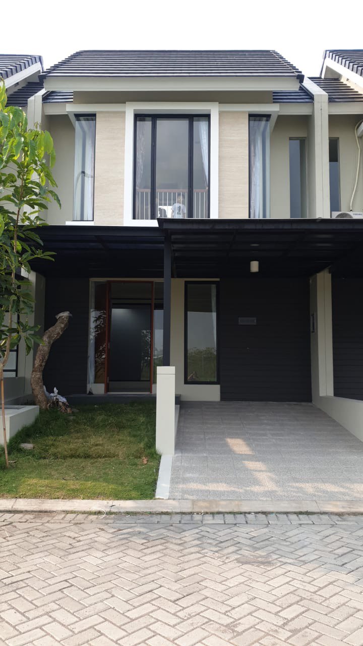 Disewakan Rumah 2 Lantai Northwest Hill Citraland Utara Surabaya Barat - Image 1