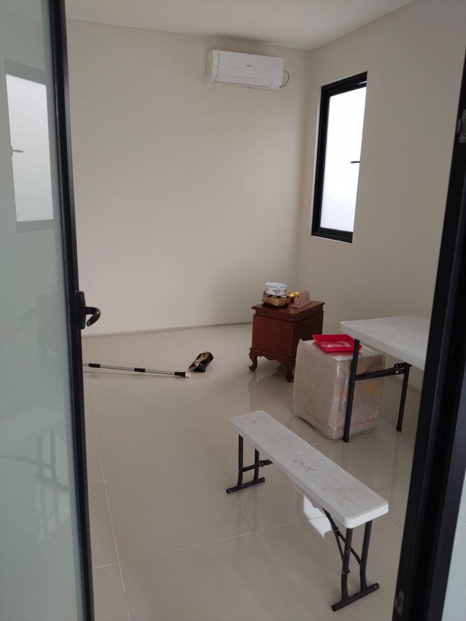 Dijual Rumah 2 Lantai Northhwest Hill Semi Furnished Citraland Utara Surabaya Barat - Thumbnail 6