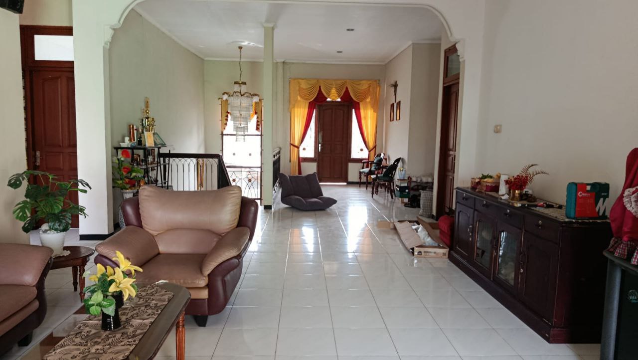 Dijual Rumah Mewah 2 Lantai di Taman Asri Utara Sidoarjo - Thumbnail 4