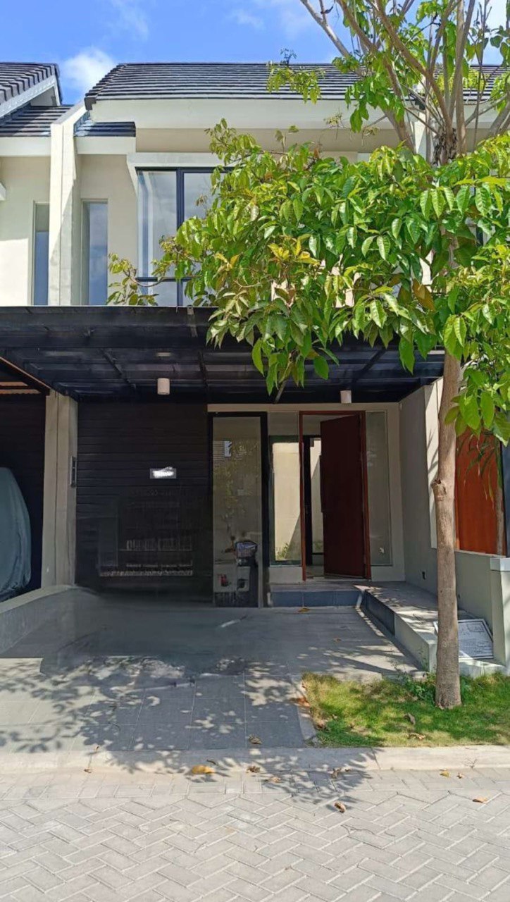 Disewakan Rumah Semi Furnished North West Citraland Utara Surabaya Barat - Image 1