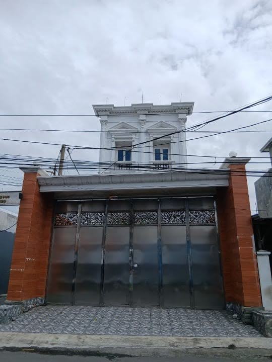 Dijual Rumah Lokasi Strategis di Kedinding Surabaya Utara - Image 1