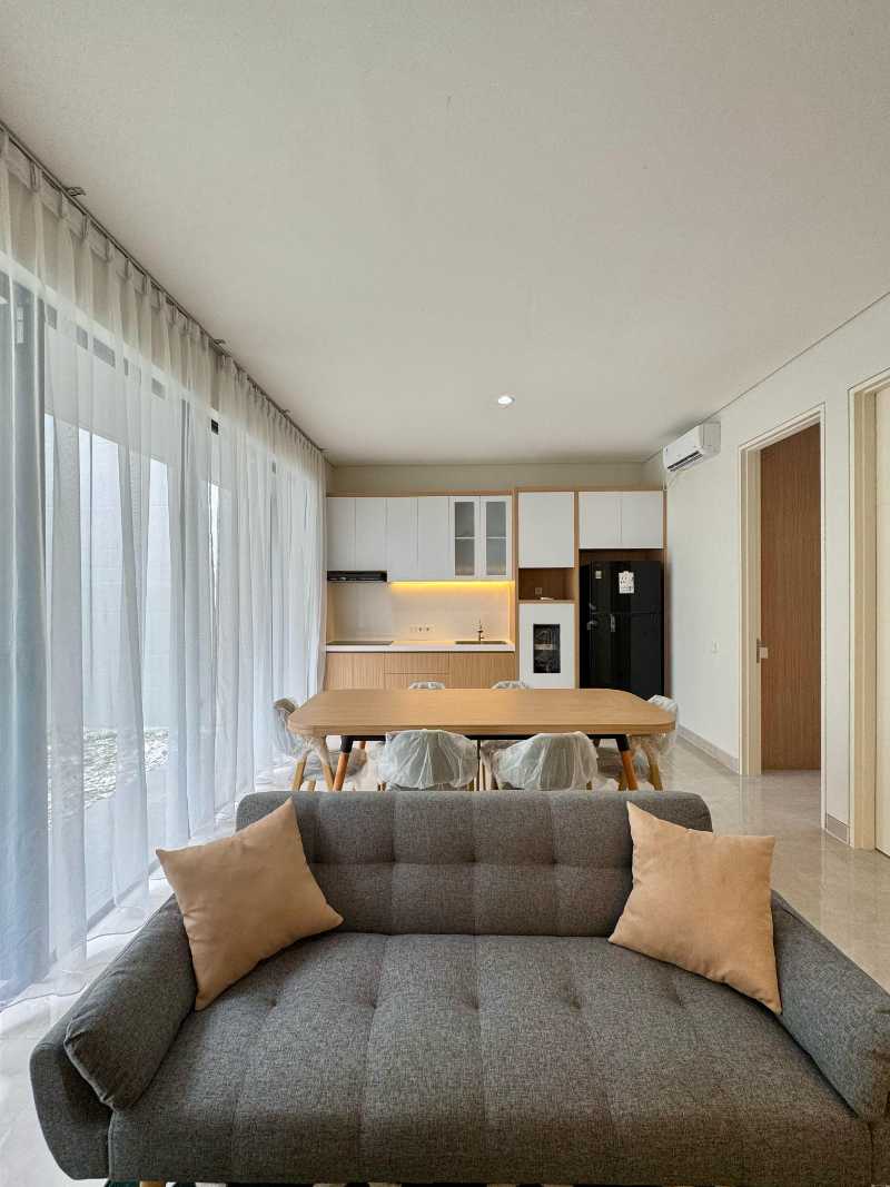 Disewakan Rumah full furnished Bagus di Pelican Hill Citraland Utara Surabaya Barat - Thumbnail 3