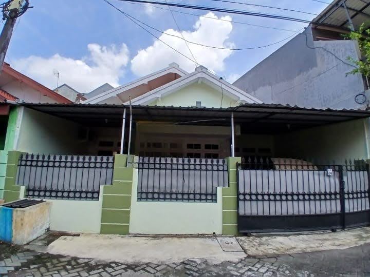 Disewakan Rumah Siap Huni di Taman Pondok Indah Wiyung Surabaya Barat - Image 1