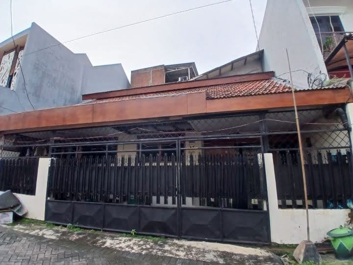 Dijual murah rumah di Pakis Tirtosari, Surabaya Barat - Image 1