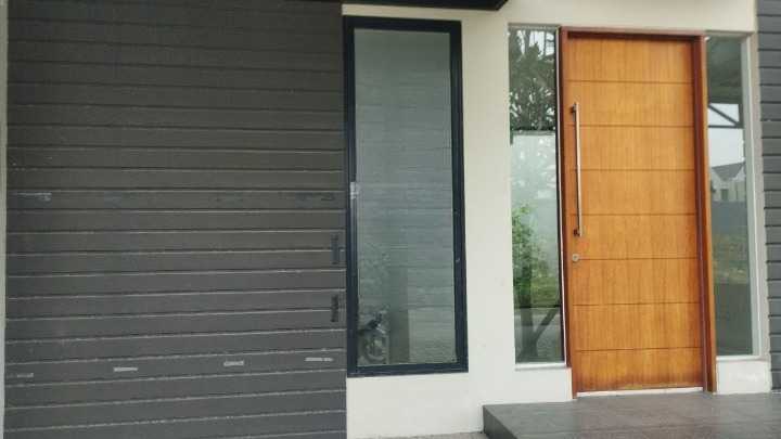 Disewakan Rumah Northwest Hill Citraland Surabaya Barat - Thumbnail 2