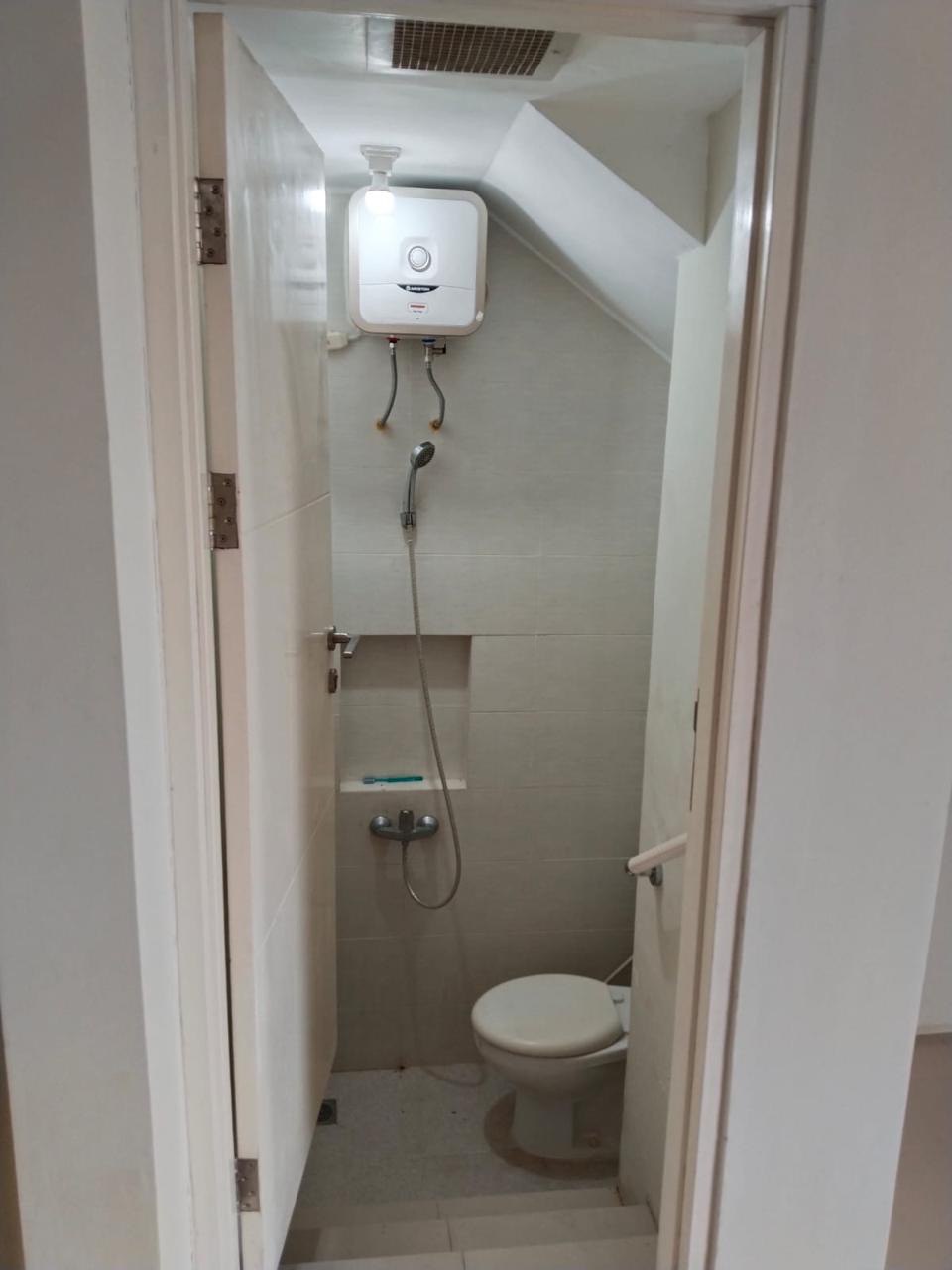 Dijual Rumah Strategis di kawasan Citraland northwest hill Surabaya Barat - Thumbnail 7