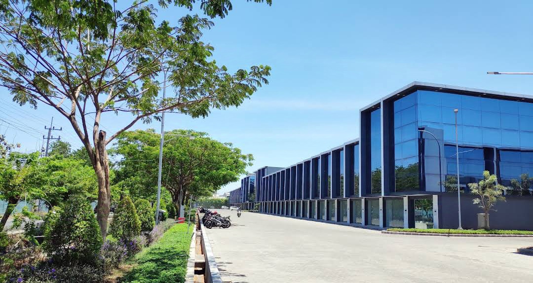 Dijual Gudang Baru Strategis Siap Pakai di Fortune Business & Industrial Park Sidoarjo - Image 1