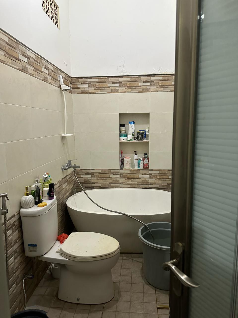 Dijual Rumah Siap Huni 1 Lantai di Kebraon Manis Utara Surabaya Selatan - Thumbnail 6