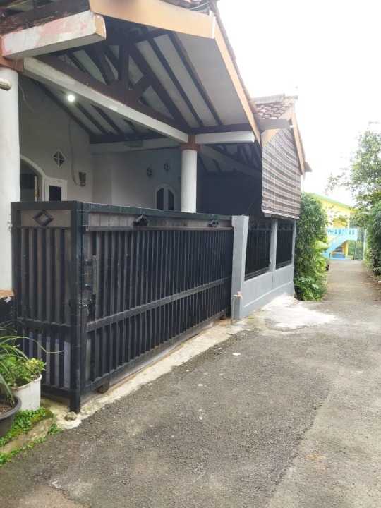 Dijual Rumah Strategis Siap Huni di Kencana Tanah Sareal Bogor - Image 1