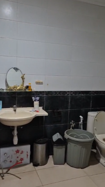 Dijual Rumah 2 Lantai Strategis di Babatan Pratama Surabaya Barat - Thumbnail 3