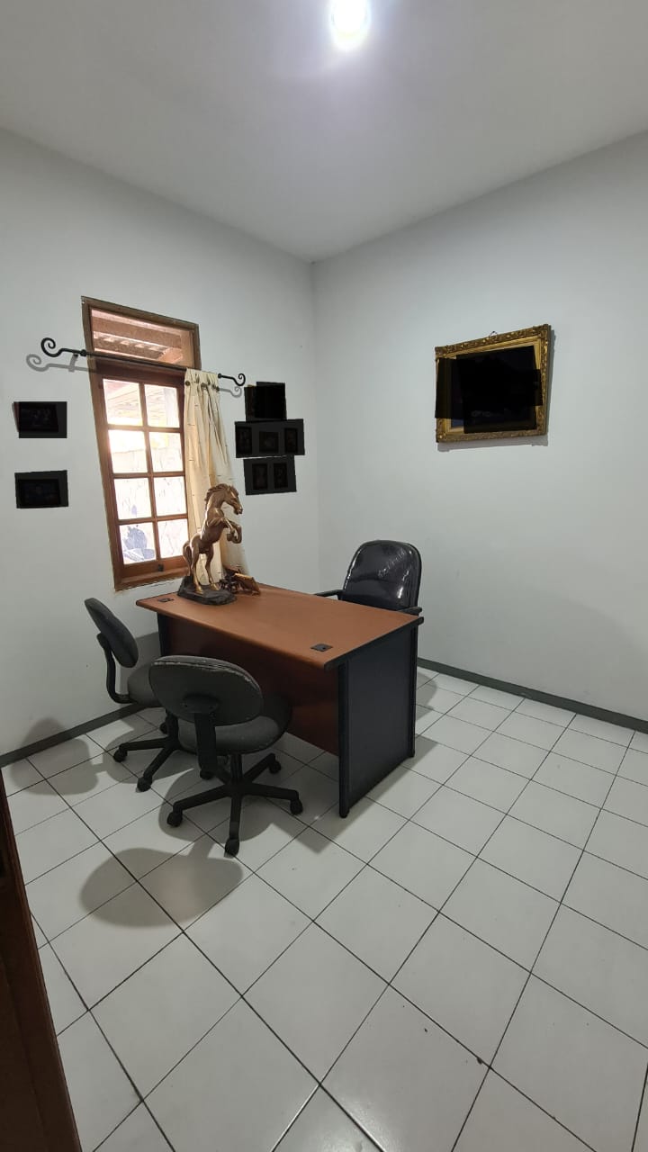 Dijual Rumah Siap Huni SHM Babatan Pratama Wiyung Surabaya Barat Bangunan Full Belakang - Thumbnail 2