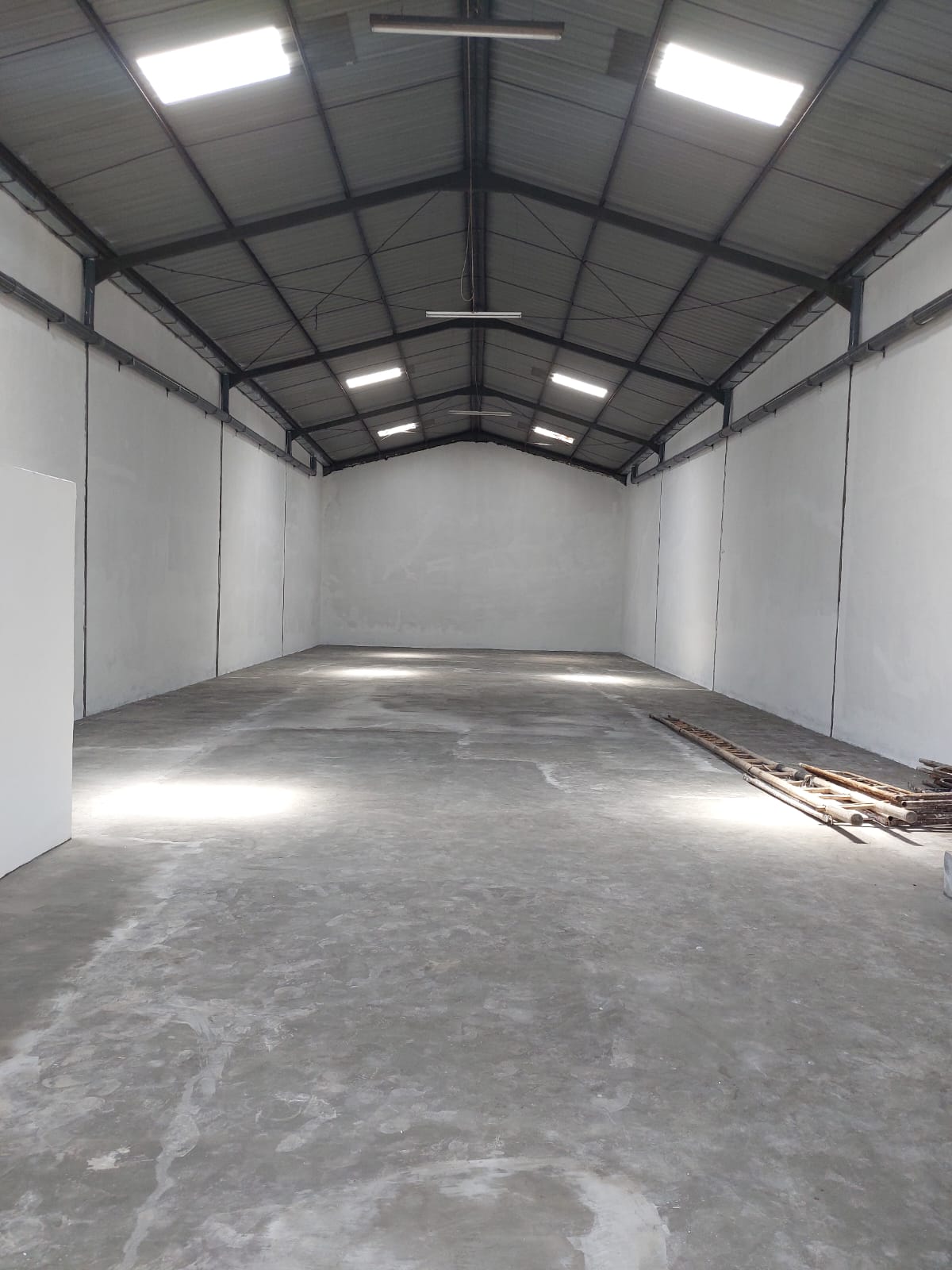 Disewakan Gudang Strategis di Margomulyo Permai Surabaya Barat (bbaa) - Thumbnail 2