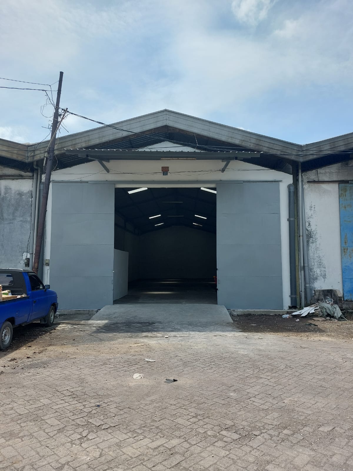 Disewakan Gudang Strategis Margomulyo Permai Surabaya Barat - Image 1