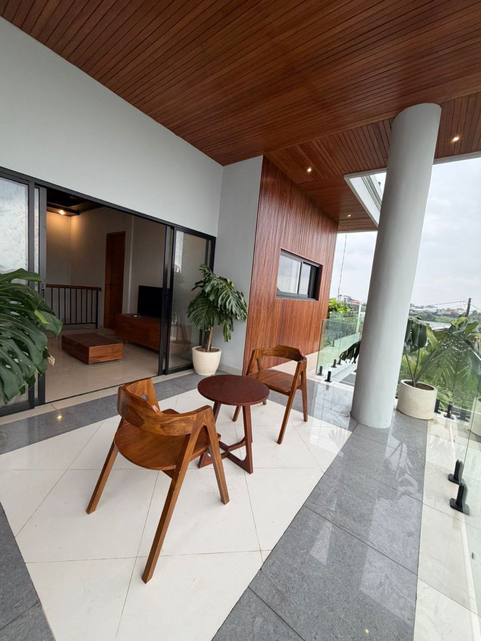 Disewakan Villa dan Ruko Mewah Strategis di Cepaka Tabanan Bali - Thumbnail 2