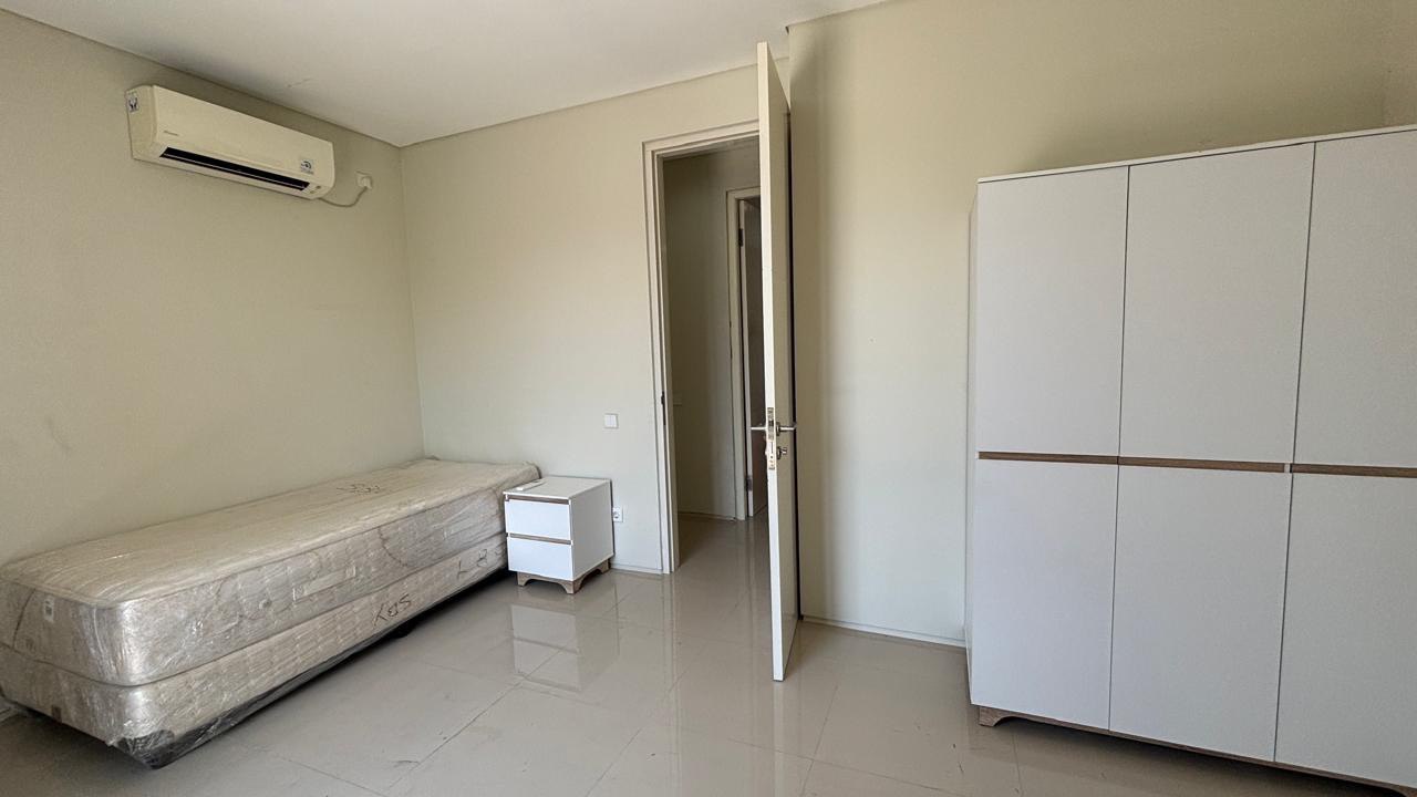 Disewakan Rumah Baru 2 Lantai Northwest Hill Citraland Surabaya Barat, Semi Furnished - Thumbnail 4