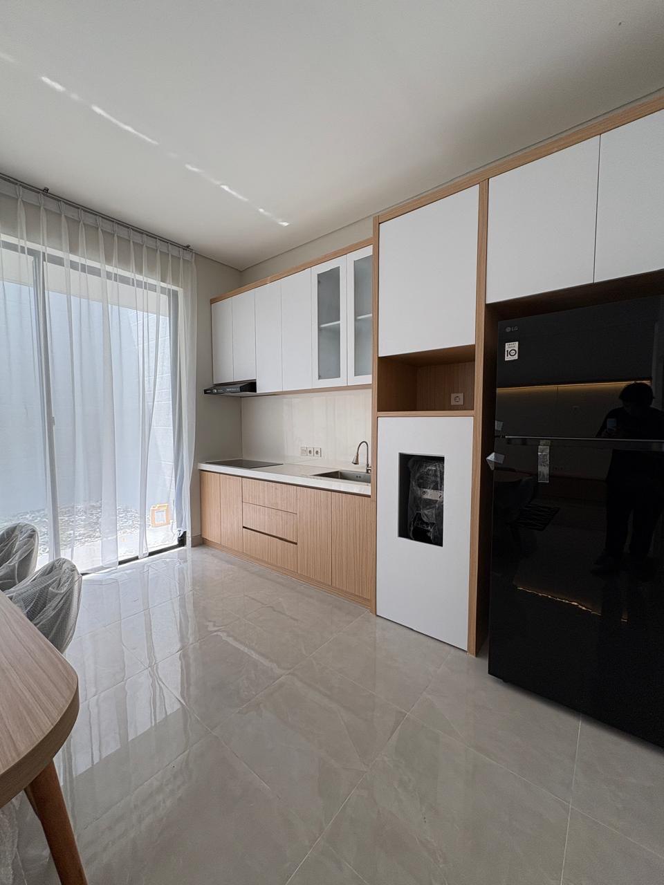 Disewakan Rumah Strategis Eksklusif di Kawasan Premium Pelican Hill Citraland Surabaya Barat - Thumbnail 7