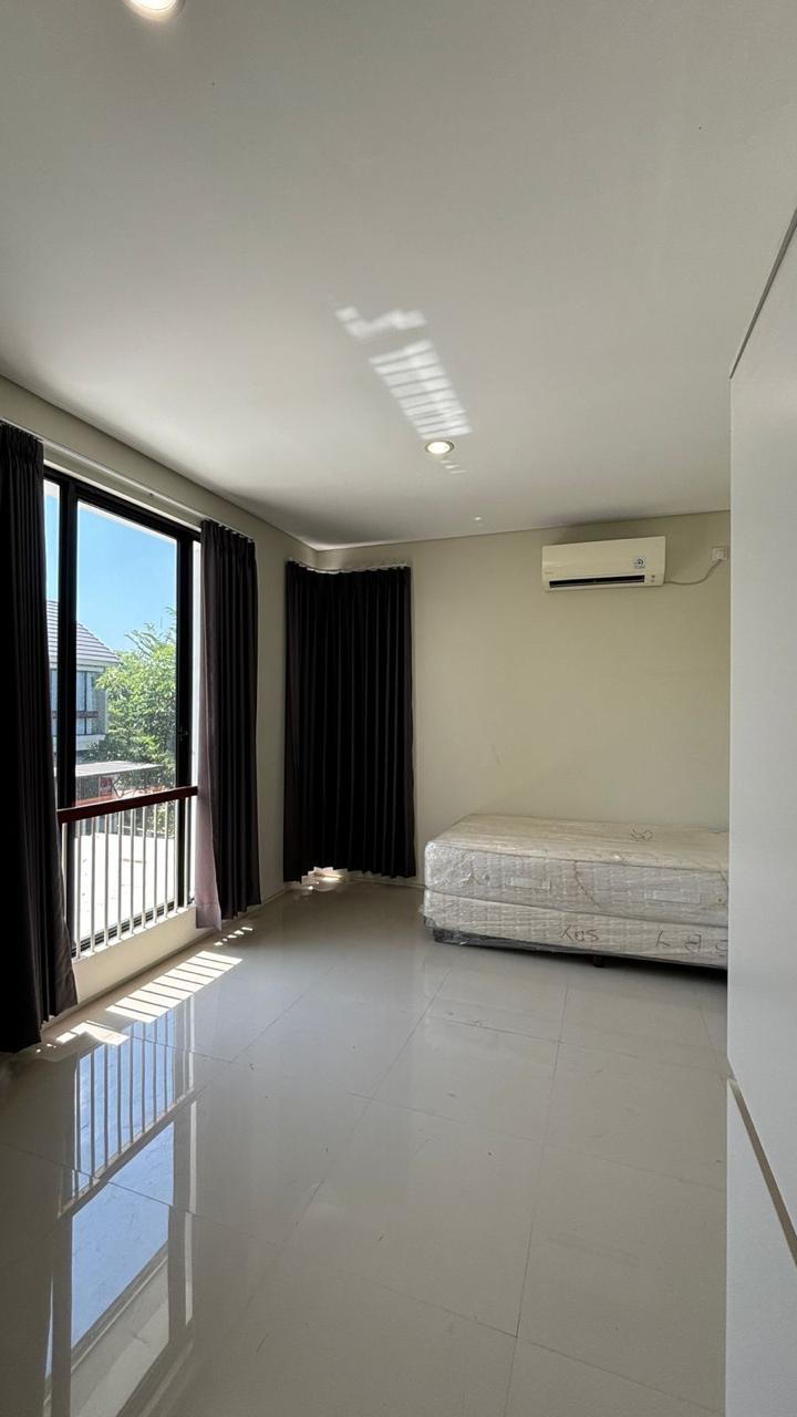 Disewakan Rumah Siap Huni Northwest Hill Citraland Surabaya Barat - Thumbnail 7